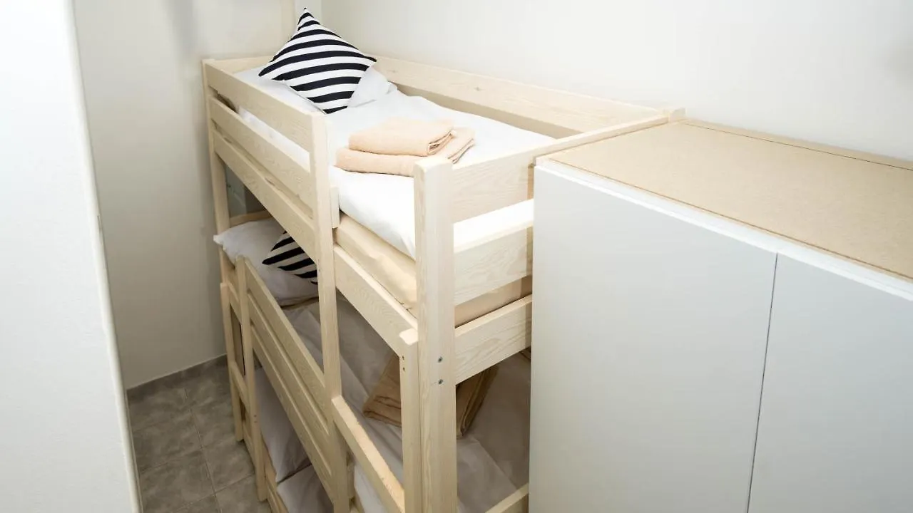 Prison Apartment - Get Locked Up In Centre Of Πράγα Τσεχία